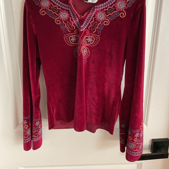 Knitworks - Long Sleeve Pullover Velvet Top - Maroon - Girls Size Medium - Picture 2 of 13